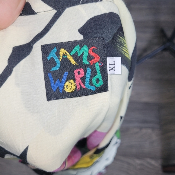 JAMS WORLD VINTAGE SIZE XLFloral Print Short Sleeve Shirt Like New - Picture 6 of 9